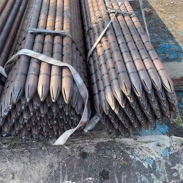 南岸管棚支护管周围如何注浆